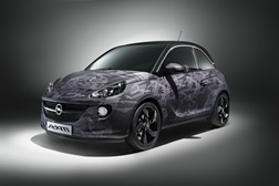Bryan Adams leva o Opel ADAM a novos palcos