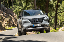 Nissan X-Trail N-Trek: uma nova versão para as famílias mais aventureiras - Equipamento exclusivo da versão N-Trek, disponível com o e-4ORCE