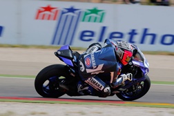 Mahias novo líder, domínio Yamaha nas Supersport