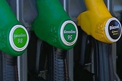 12 Dicas para poupar combustível