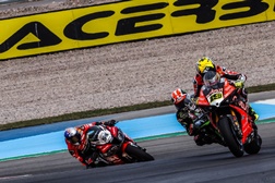 SBK Argentina – Bautista e Rea dividem vitórias em Villicum