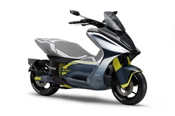 Yamaha apresenta duas scooters elétricas no Salão de Tóquio