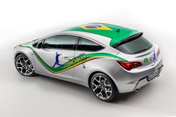 Edição especial Astra Copacabana para verdadeiros adeptos de futebol - Mesmo a tempo das finais do Brasil: Astra exótico, com oferta imbatível de equipamento