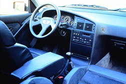 Peugeot 405 T16 a mais avançada expressão da berlina desportiva dos anos 1990 - Antecessor do 508 Peugeot Sport Engineered