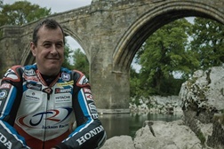 Dunlop lança campanha “Ultimate Road Trip” dando a oportunidade de ganhar os novos pneus RoadSmart III