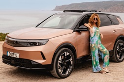 Inês Herédia é a nova embaixadora da Opel - Opel Grandland foi o modelo eleito para o seu dia-a-dia