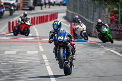 André na chicane da meta
