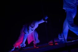 Estreia "LIBERDADE LIBERDADE", circo contemporâneo que dança entre a paixão e a revolução - Dias 28 e 29 de Novembro em Famalicão