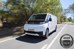 Farizon SuperVAN com reconhecimento especial nos prémios Business Vans Awards 2025 - Veículo comercial 100% elétrico com equipamento e tecnologia de vanguarda