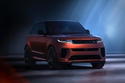 Novo Range Rover Sport SV Carbon completa a gama do emblemático modelo de luxo e alta performance - Detalhes requintados e performance