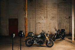 SW-MOTECH renova gama Legend Gear para combinar estilo clássico e soluções de viagens de moto modernas