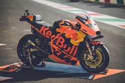 Esta KTM RC16 de MotoGP pode ser sua... por “apenas” 288.000€ mais IVA!