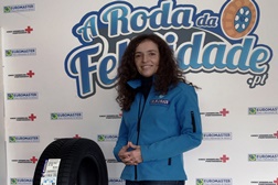 Elisabete Jacinto contribuiu para “A Roda da Felicidade”