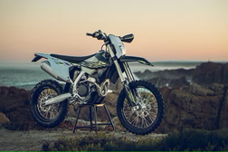 Já são conhecidos os preços e caraterísticas das Triumph de Enduro: TF 250-E e TF 450-E