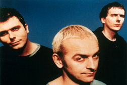 Reedição remasterizada de "Beacoup Fish" dos Underworld nas lojas a 25 de agosto