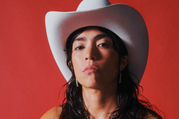 Reyna Tropical estreia-se no Musicbox - No dia 3 de Setembro