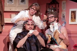 Apre – melodrama burlesco, pela Compagnie Le Fils du Grand Réseau (Brest/França)