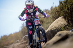 Taça de Portugal de Downhill - Jack Reading e Zoe Zamora festejam em Almofala