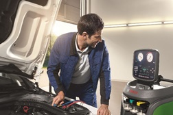 Bosch Aftermarket com novo portfólio de equipamentos de ar condicionado  - Produção completa na fábrica de Plochingen 