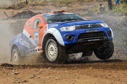 Mitsubishi Ralliart Brasil faz dobradinha e fatura dois títulos no Rally Serra Azul - Sylvio de Barros / Luís Felipe Eckel venceram na classificação geral e na categoria Protótipos T1, enquanto Glauber Fontoura / Minae Miyauti ficaram com a vice-liderança e o título na Super Production