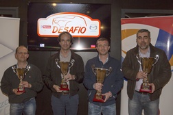 Carlos Pinto e Miguel Sanchez recebem troféus Mazda e Total 2014