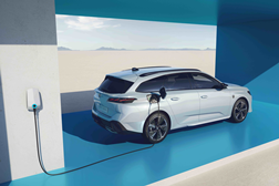Peugeot anuncia abertura de encomendas e preços do novo E-308 SW - Preço inicia nos 46 mil euros para a versão E-308 SW Allure