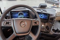 Torrestir reforça frota com 100 Mercedes-Benz Actros L Pro Cabin fornecidos pela Soc. Com. C. Santos