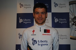 Furo e queda travam ambição de Fábio Inácio