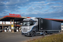 A Daimler Truck e a TotalEnergies em parceria nova - Desenvolvimento de um ecossistema de hidrogénio para o transporte na Europa