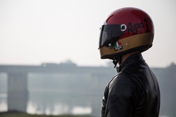 AGV apresenta coleção Legends do capacete X3000