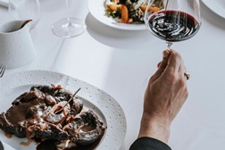 O “melhor do mundo” está no jantar do 1828 - Carne espanhola maturada e vinhos portugueses de norte a sul