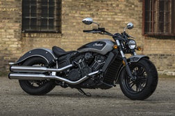 Indian Scout Sixty agora disponível com novas pinturas a duas cores