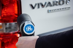 A caminho do futuro agora, com a Opel Vivaro-e Hydrogen - O primeiro cliente a receber este veículo comercial ligeiro foi a Miele