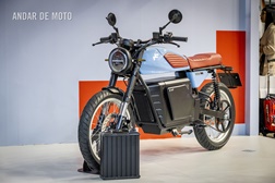 FAMEL E-XF Café Racer e Clássica aceleraram até Milão - EICMA 2025