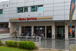Royal Enfield abre loja de charme 