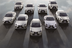 Lexus alcança os 2 milhões de vendas globais em veículos eletrificados - Serão lançados mais de 10 modelos eletrificados até 2025