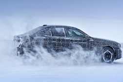 Novo BMW i5 nos testes de Inverno no gelo e na neve - Desde o Círculo Ártico até aos contrafortes dos Alpes