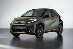 Revelado novo Toyota AYGO X  - Nova geração de estilo e diversão acessível disponível em 2022