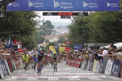 Vitória Alemã na 1ª etapa da Volta a Portugal