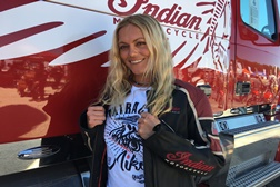 Katja Poensgen conquista vitória para a Indian nas Essenza Sprint Races