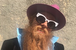 Homem mais feliz do mundo espalha felicidade em Portugal em campanha para a Media Markt