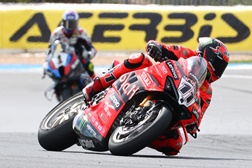 Mundial SBK 2025 - Estoril Toprak à porta do título