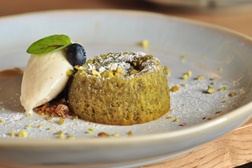 Dia Mundial da Pastelaria: 6 spots onde as sobremesas são a estrela - Conheça 6 espaços onde a pastelaria se transforma em experiência gastronómica a 17 de Maio