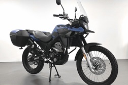 A UM apresenta um “bico de pato” suplementar para a DSR Adventure TT 125
