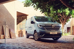 Abertas as encomendas para o novo Renault Trafic - Muitas melhorias e com entregas previstas para o final deste ano