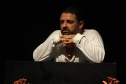 Comédia "OPUS" encerra ORIENTE-SE – Festival de Teatro Amador