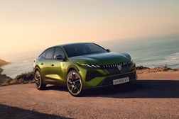 Novo Peugeot 408 está disponível para encomenda em Portugal - Modelo renova-se de forma expressiva e em dois níveis de equipamento