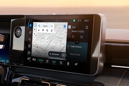 Renault melhora a experiência a bordo com o Gemini - Este é o assistente de IA da google, agora disponível com o OpenR link