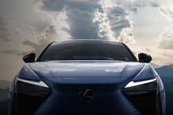 Novo Lexus RZ vai revelado a 20 de Abril - O 100% elétrico da marca