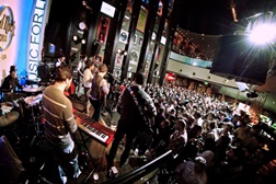 Hard Rock Cafe convida artistas a participarem na maior batalha de bandas mundial